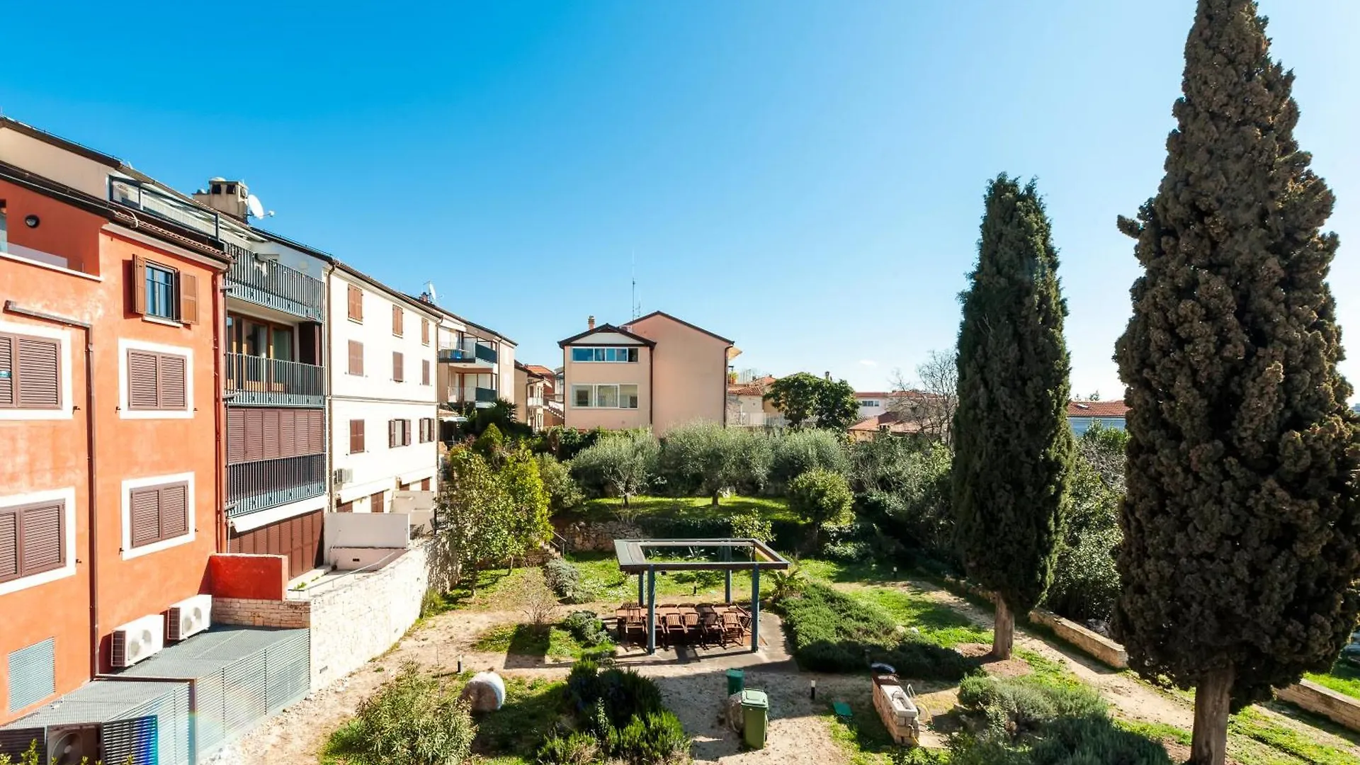 Bellevue - Two Bedroom Apartment With Terrace And Private Garage Rovigno 0*,  Croazia