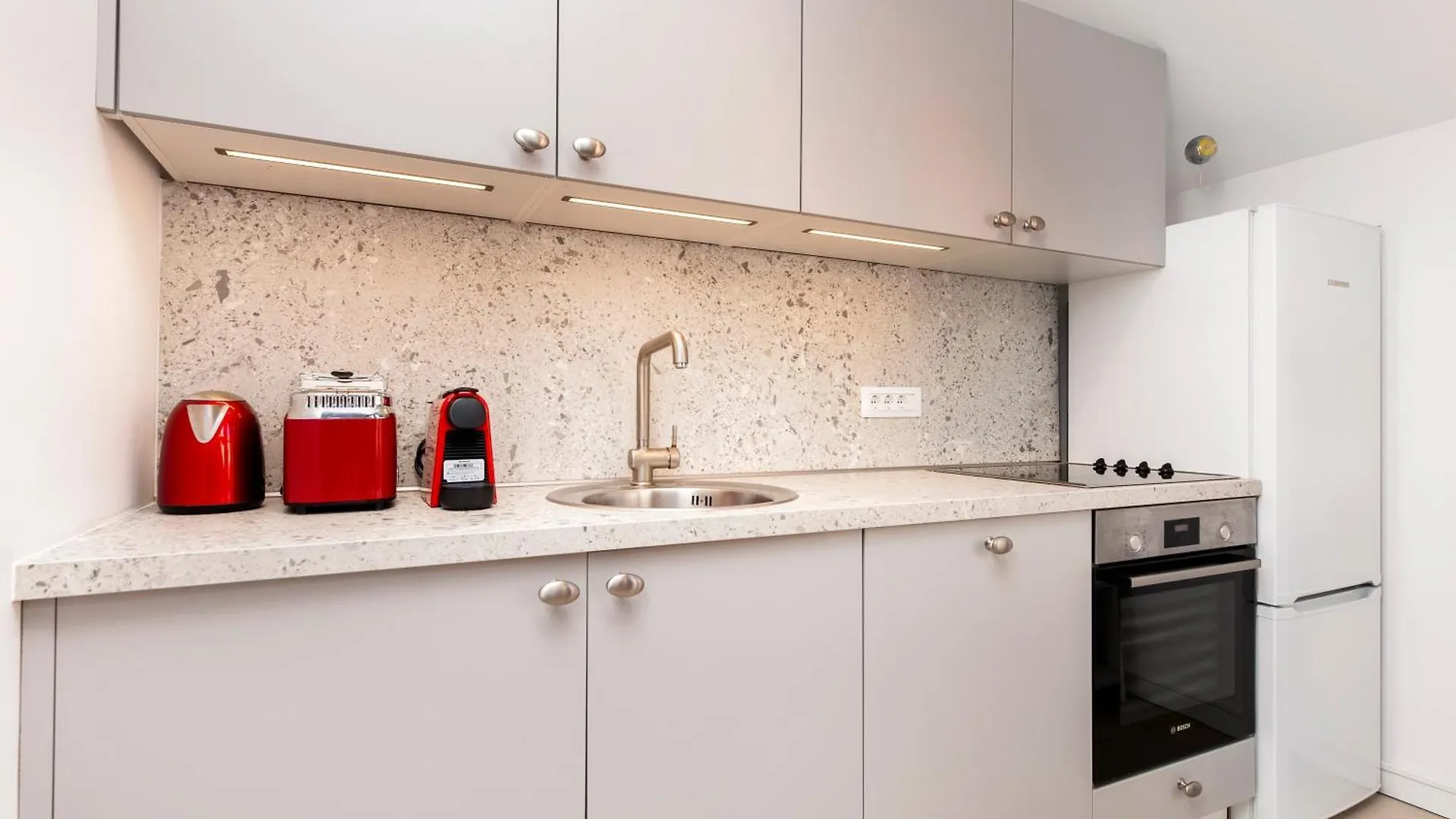 Bellevue - Two Bedroom Apartment With Terrace And Private Garage Rovinj